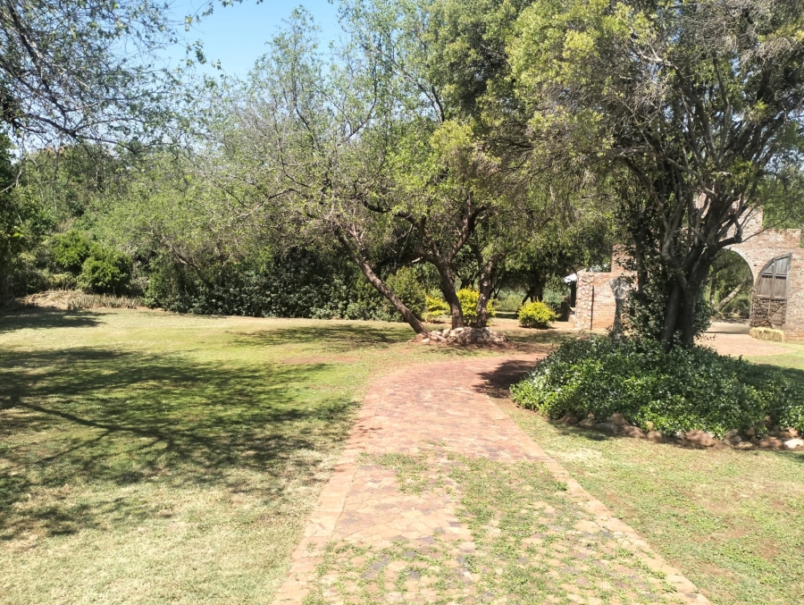 4 Bedroom Property for Sale in Zoutpansdrift A H North West